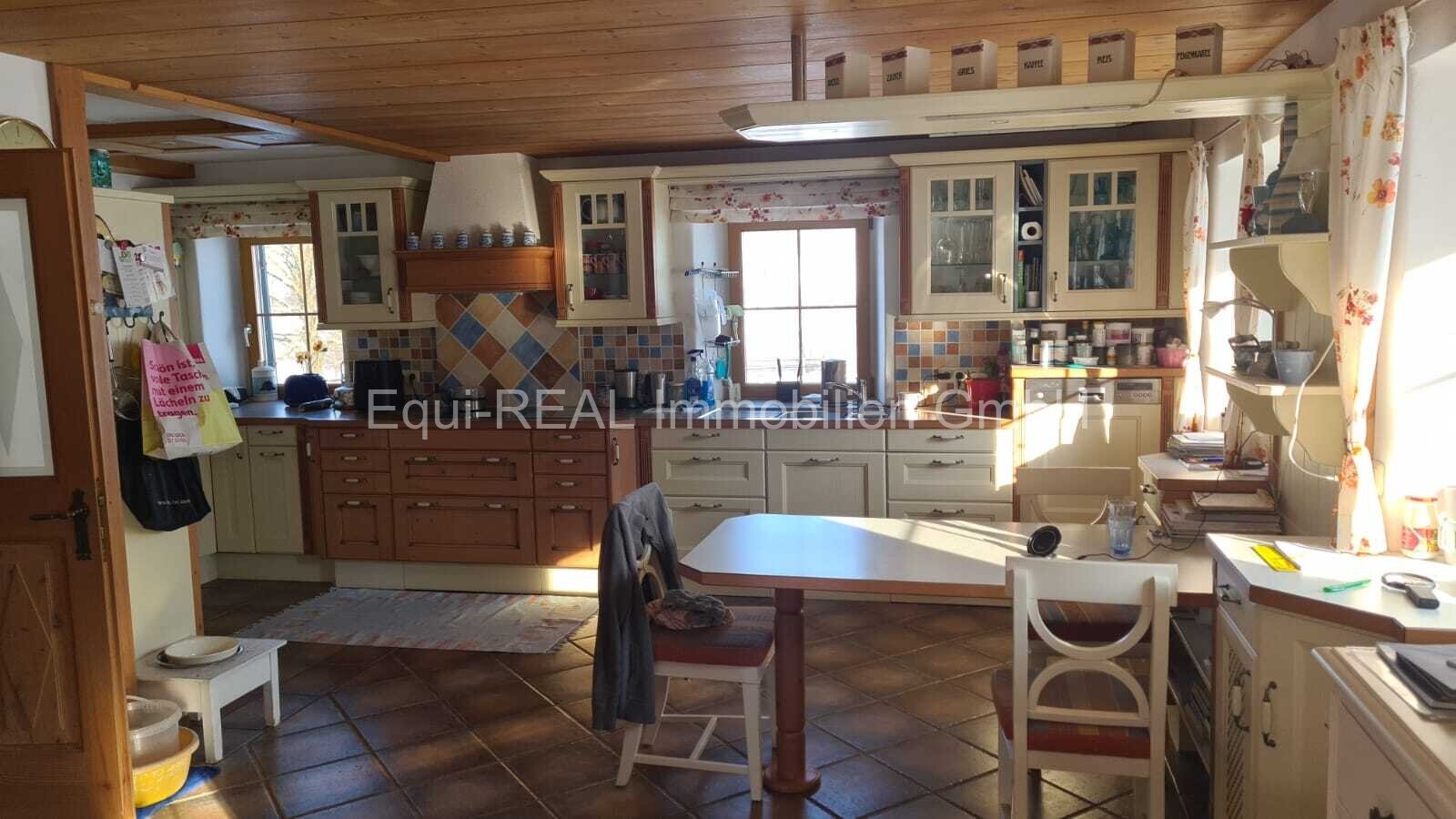 Exklusives Anwesen in Alleinlage mit Pferdehaltung