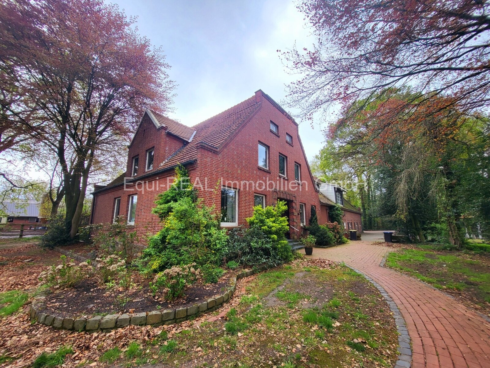 Reitanlage für Zucht, Sport und Reha