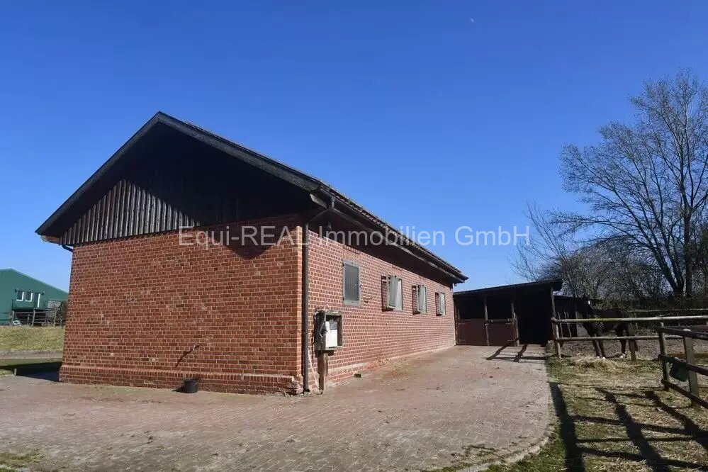 Reitanlage in malerischer Lage