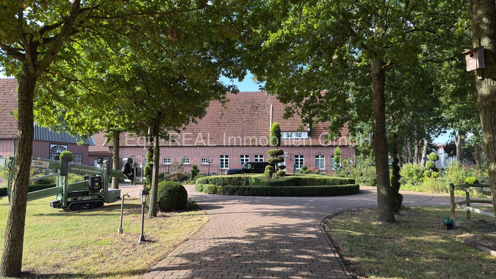 Löningen: Luxuriöser Resthof mit Gästehaus, großer Scheune und Pferdestall Löningen: Luxuriöser Resthof mit Gästehaus, großer Scheune und Pferdestall